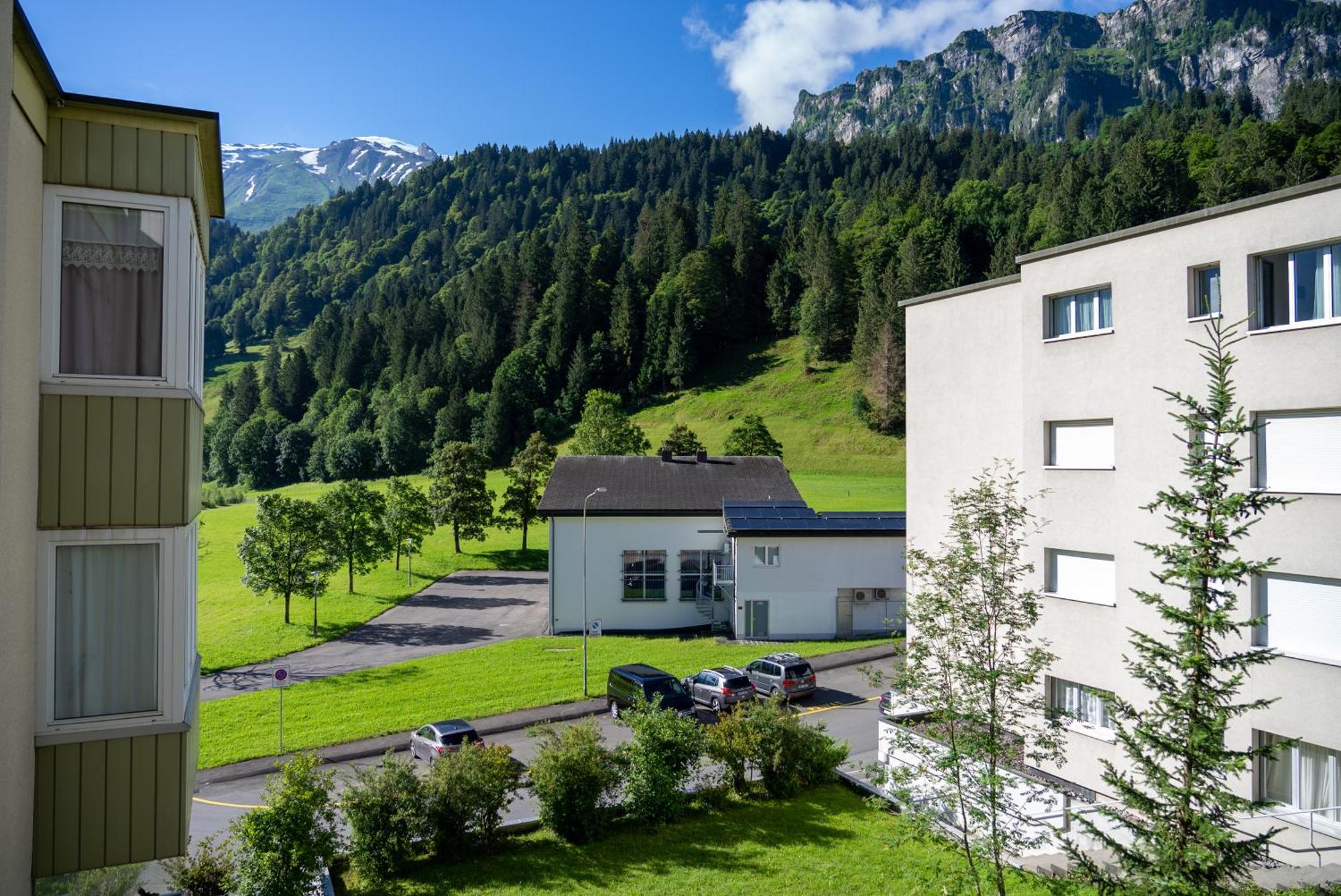 Spacious 2 Bedroom Apartment Engelberg Exteriör bild